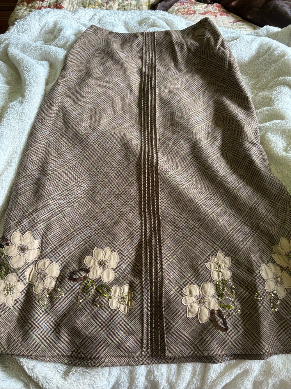 Jones of New York Plaid Brown Floral Embroidered A-Line Skirt